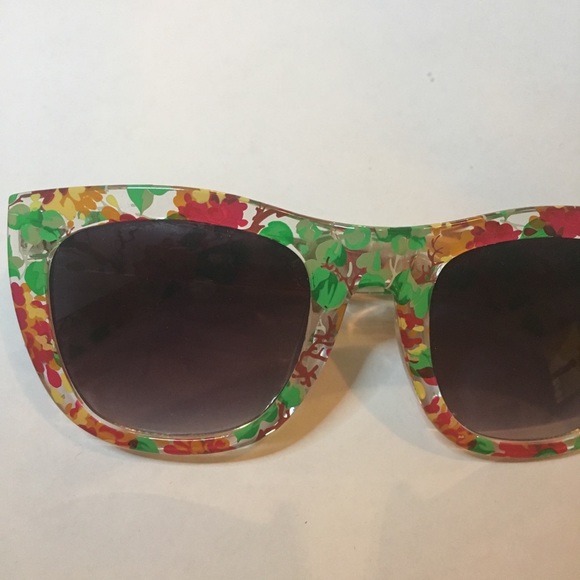 Sunglasses - Picture 2 of 4